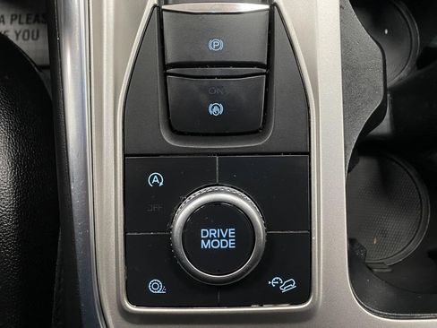 Used 2020 Ford Explorer XLT w/ Equipment Group 202A image 29