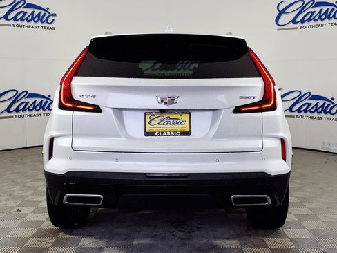 Used 2024 Cadillac XT4 Premium Luxury w/ LPO, Floor Liner Package FWD image 4