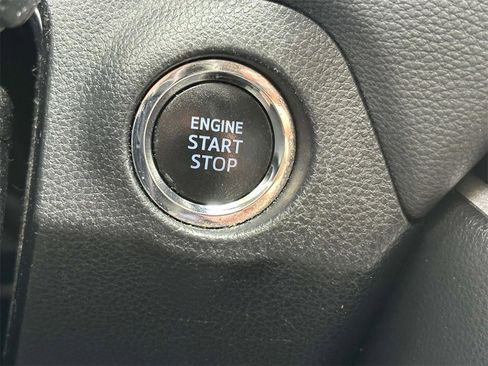 Used 2019 Toyota RAV4 XLE image 8