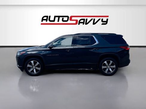 Used 2021 Chevrolet Traverse LT w/ LT Premium Package FWD image 4