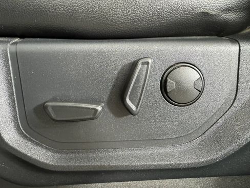 Used 2019 Ford F150 Lariat AWD/4WD image 32