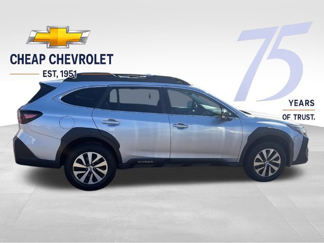 Used 2023 Subaru Outback Premium AWD/4WD image 6