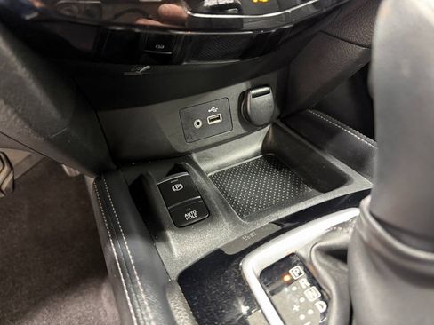 Used 2020 Nissan Rogue SL AWD/4WD image 15