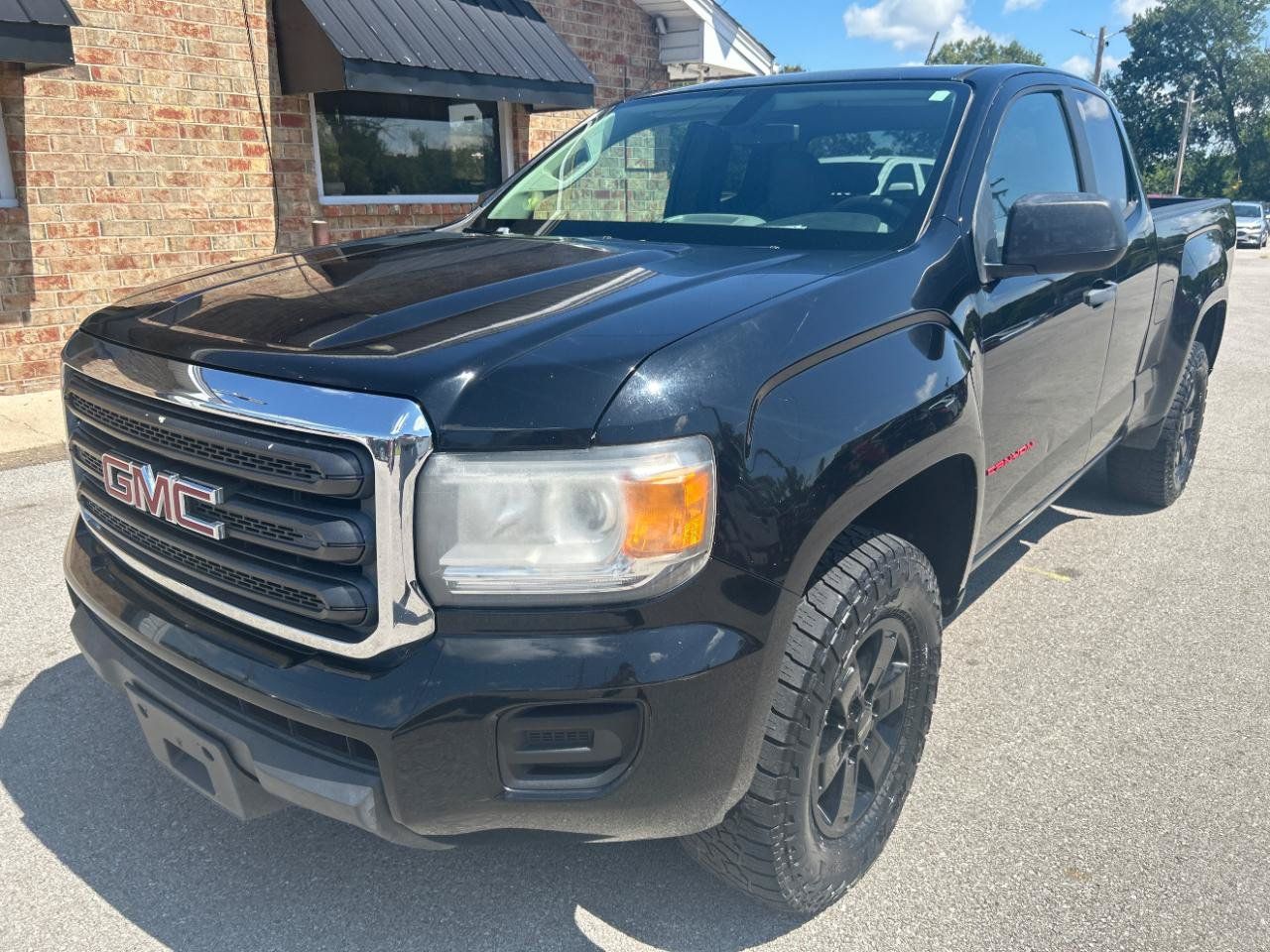 Used 2016 GMC Canyon 4x4 Extended Cab w/ Convenience Package image 1