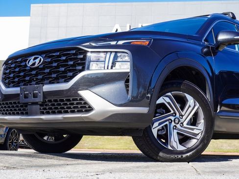Used 2023 Hyundai Santa Fe SEL image 2