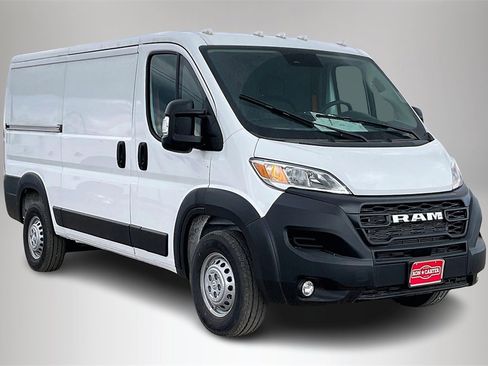 New 2024 RAM ProMaster 2500 w/ Convenience Group image 1