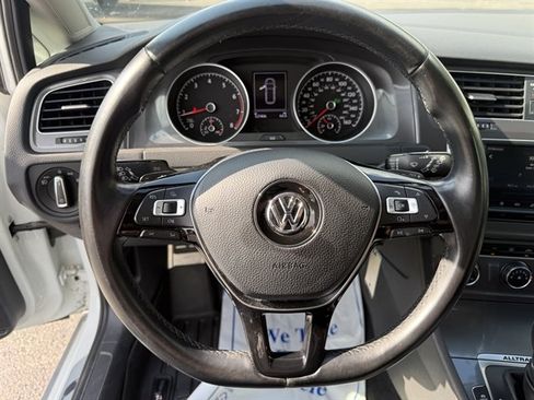 Used 2017 Volkswagen Golf Alltrack SE AWD/4WD image 16