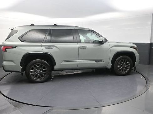 Used 2026 Toyota Sequoia Platinum AWD/4WD image 9