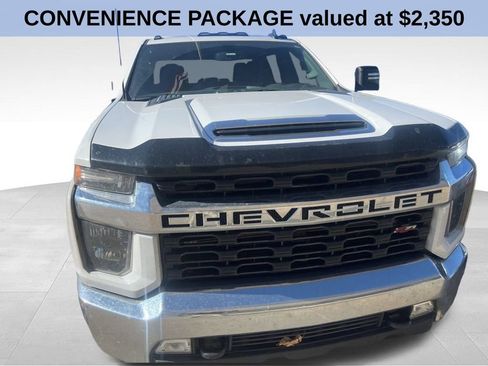 Used 2022 Chevrolet Silverado 3500 LT w/ Convenience Package image 3