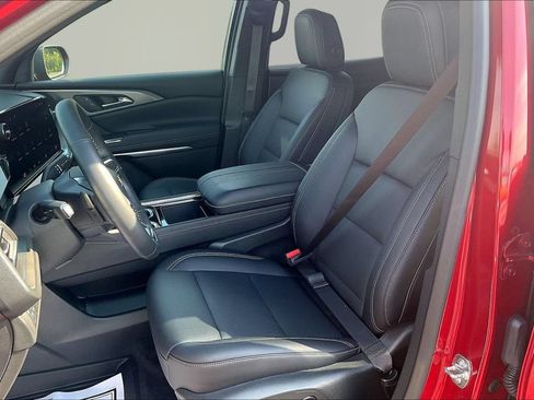 Used 2026 Chevrolet Traverse LT w/ LPO, Floor Liner Package FWD image 24