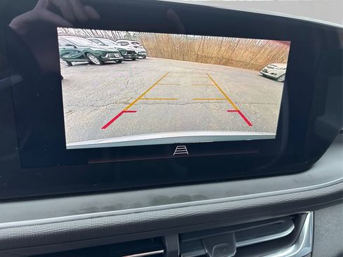 Used 2024 Buick Envista Preferred w/ Convenience I Package image 31