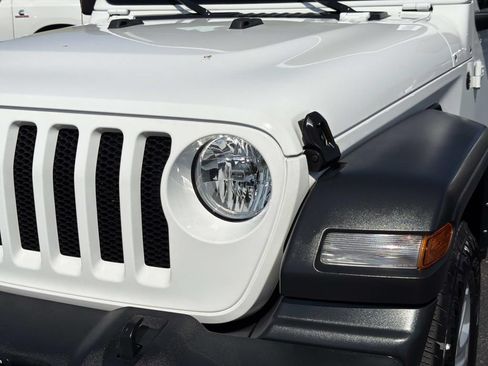 Used 2021 Jeep Wrangler Unlimited Sport AWD/4WD image 10
