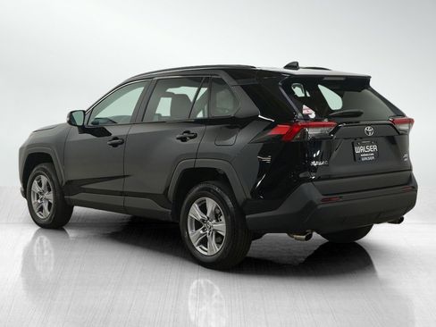 Used 2025 Toyota RAV4 XLE image 3