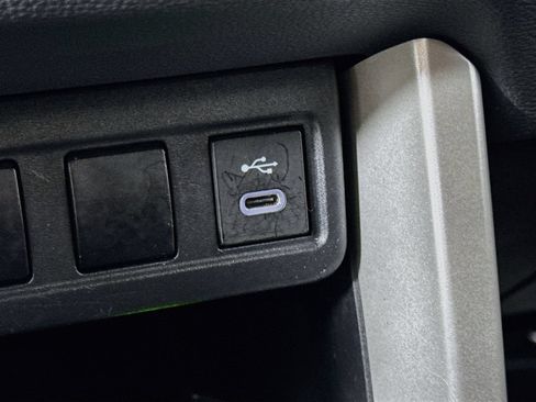 Used 2024 Toyota Corolla Cross AWD Hybrid image 17