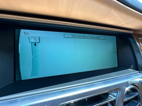 Used 2014 Rolls-Royce Ghost image 32