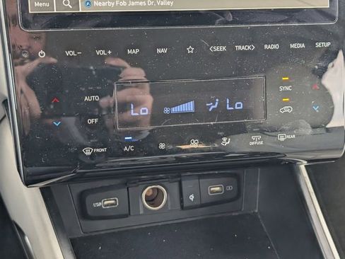 Used 2024 Hyundai Tucson Limited image 29