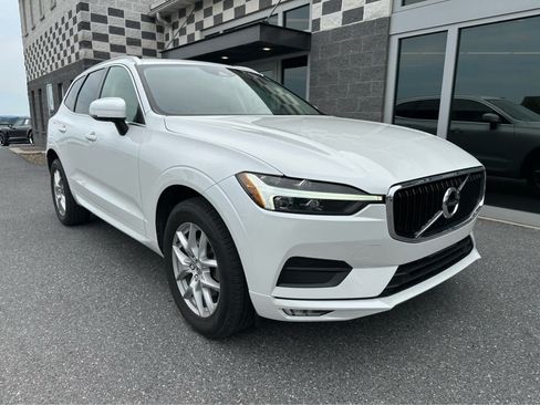 Used 2021 Volvo XC60 T5 Momentum w/ Premium Package AWD/4WD image 1