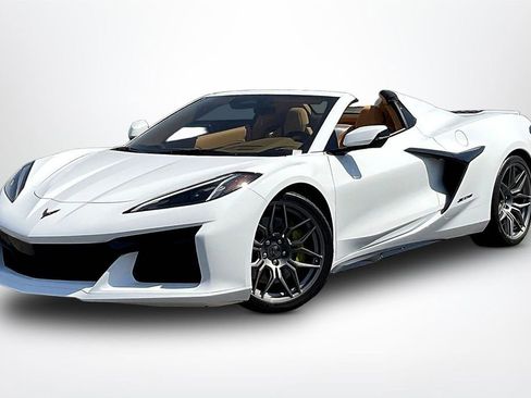 Used 2024 Chevrolet Corvette Z06 image 3