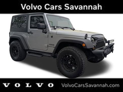 Used 2018 Jeep Wrangler Sport image 2