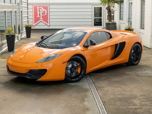 Used 2013 McLaren MP4-12C Spider image 2