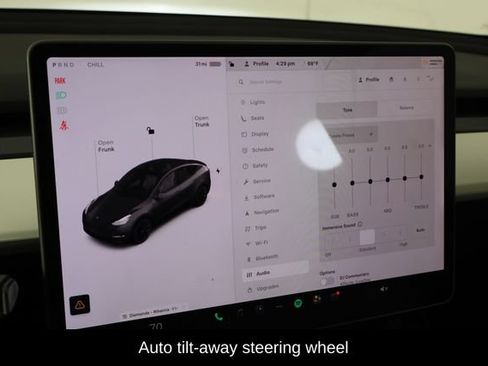 Used 2021 Tesla Model Y Long Range AWD/4WD image 31