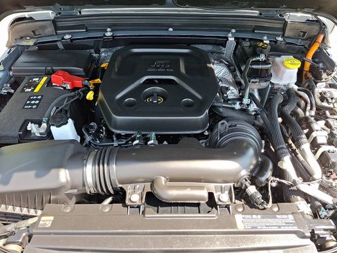 Certified 2025 Jeep Wrangler Unlimited Sport S 4xe AWD/4WD image 28