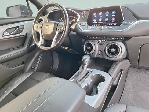 Used 2022 Chevrolet Blazer LT image 27