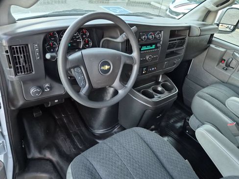 Used 2025 Chevrolet Express 2500 w/ Driver Convenience Package RWD image 12