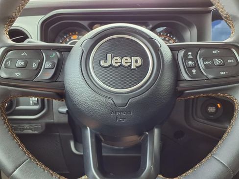 Used 2024 Jeep Wrangler Unlimited Sport AWD/4WD image 13