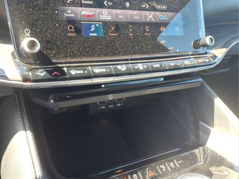 Used 2022 Jeep Wagoneer Series II AWD/4WD image 14