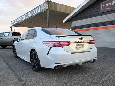 Used 2020 Toyota Camry XSE w/ Navigation Package FWD image 3