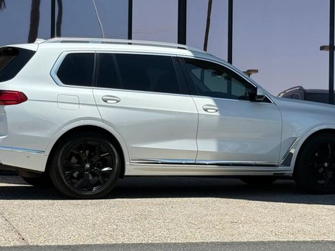 Used 2021 BMW X7 xDrive40i w/ Premium Package AWD/4WD image 13
