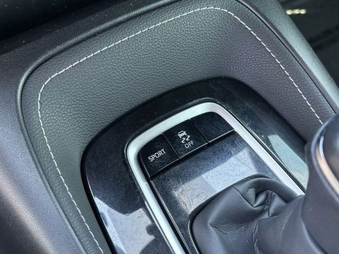Used 2020 Toyota Corolla SE FWD image 20