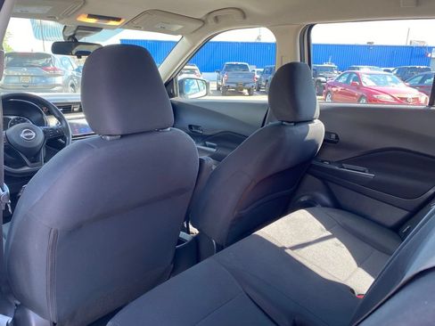 Used 2023 Nissan Kicks S FWD image 14