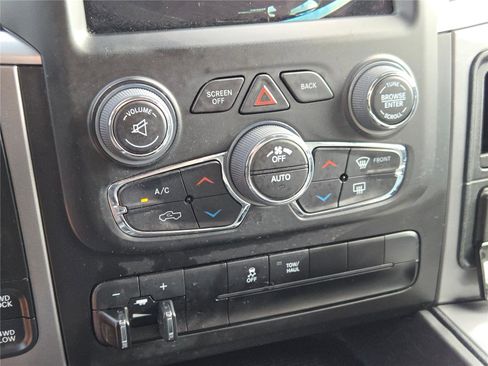 Certified 2023 RAM 1500 Classic SLT w/ Trailer & Traction Group image 33