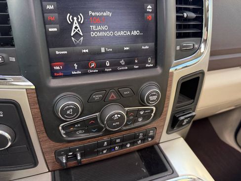 Used 2018 RAM 2500 Laramie w/ Convenience Group AWD/4WD image 28