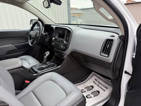 Used 2022 Chevrolet Colorado W/T w/ WT Convenience Package RWD image 27