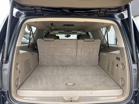 Used 2019 GMC Yukon XL SLT w/ Open Road Package image 10