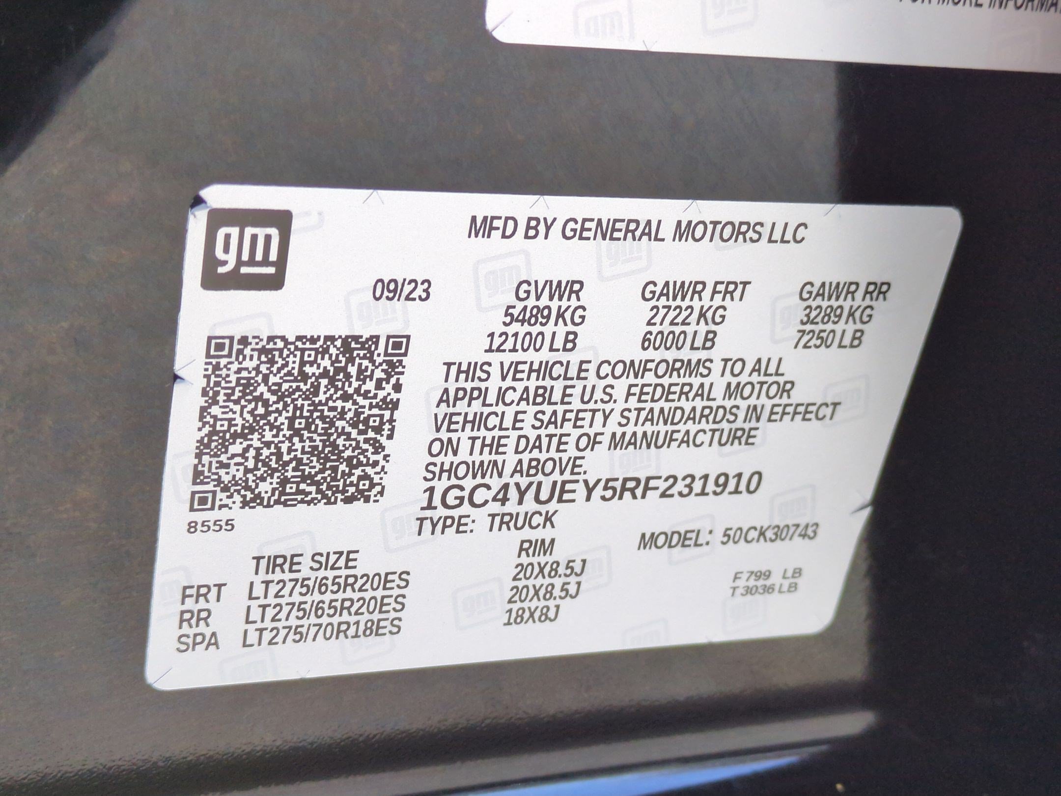 Used 2024 Chevrolet Silverado 3500 LTZ w/ LTZ Plus Package AWD/4WD image 34