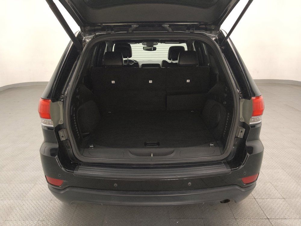Used 2019 Jeep Grand Cherokee Laredo w/ Laredo X Package RWD image 29