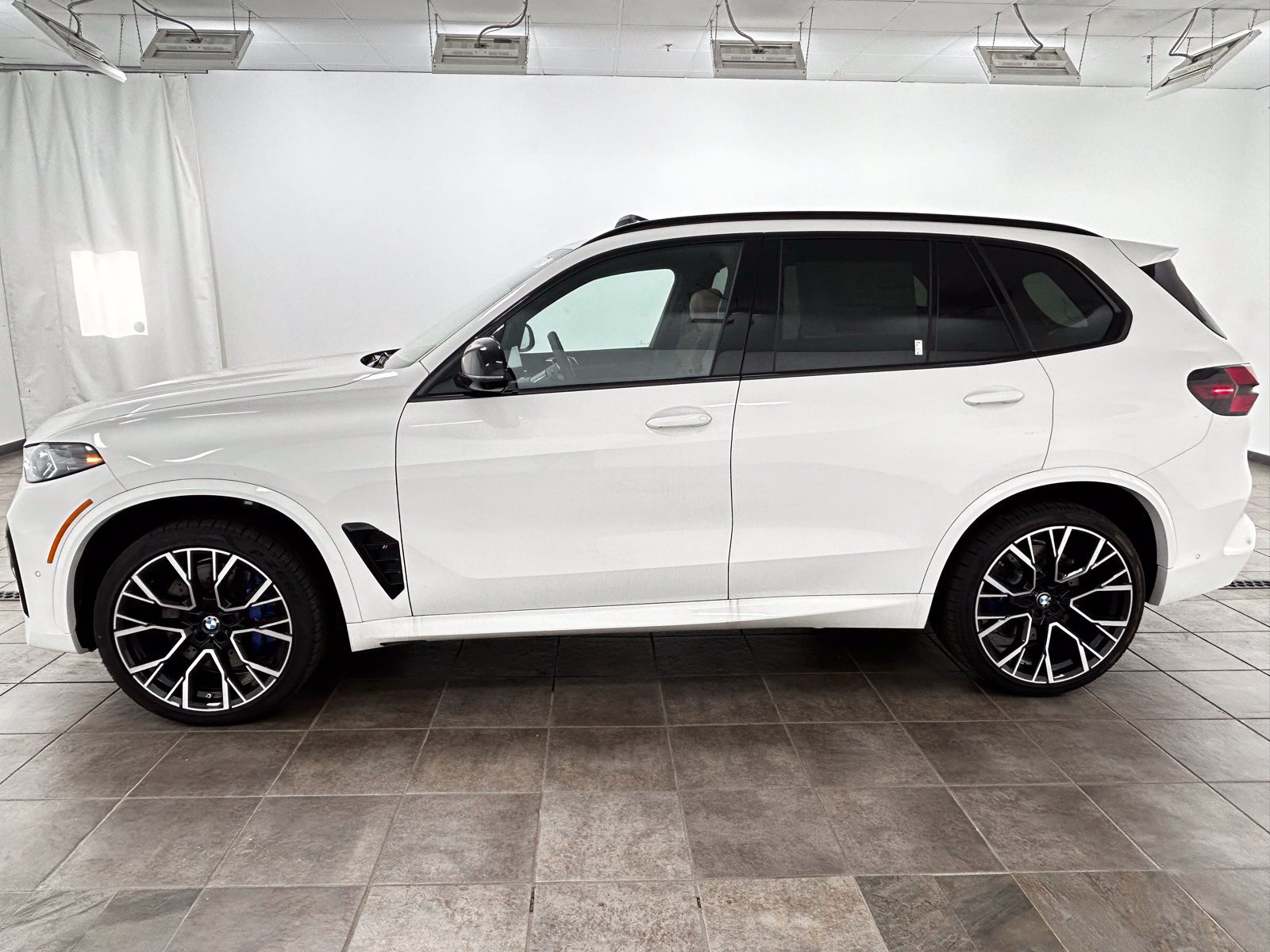 New 2026 BMW X5 M Competition w/ Executive Package AWD/4WD image 3