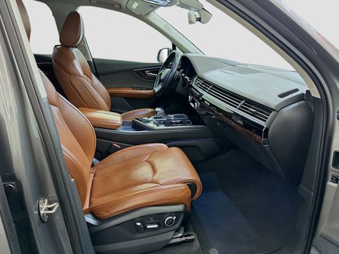 Used 2017 Audi Q7 3.0T Prestige w/ Prestige Package image 35