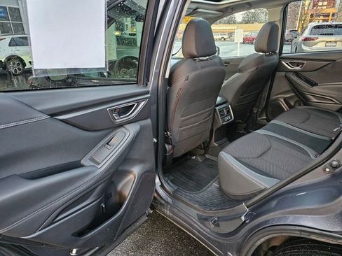 Used 2024 Subaru Forester Premium image 18