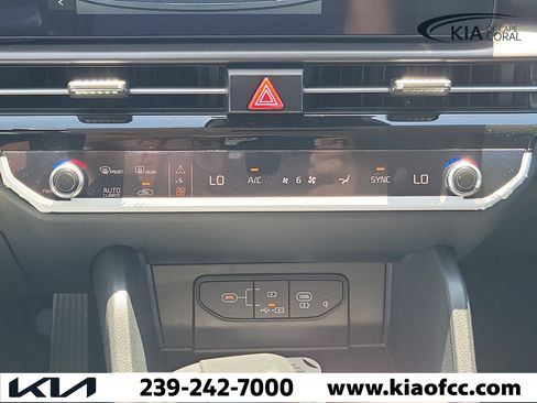New 2026 Kia Sportage EX w/ EX Panorama Roof Package FWD image 27