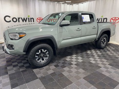 Used 2023 Toyota Tacoma TRD Off-Road image 4