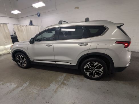 Used 2019 Hyundai Santa Fe Limited AWD/4WD image 10