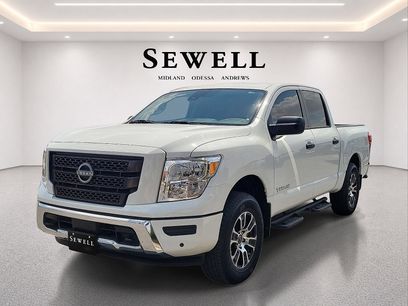Used 2024 Nissan Titan SV w/ SV Convenience Package