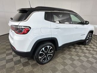 Used 2023 Jeep Compass Limited AWD/4WD video 3