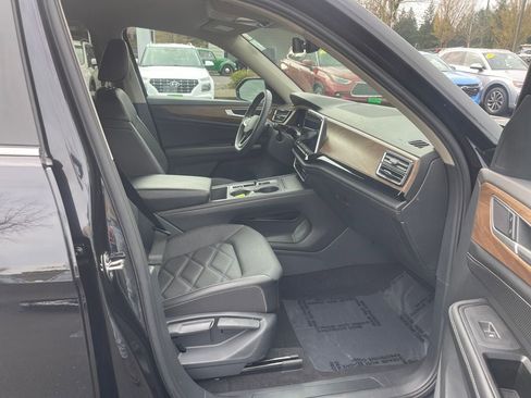 Certified 2024 Volkswagen Atlas SE image 10