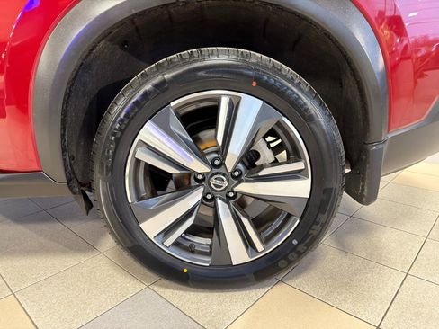 Used 2021 Nissan Rogue SL AWD/4WD image 12